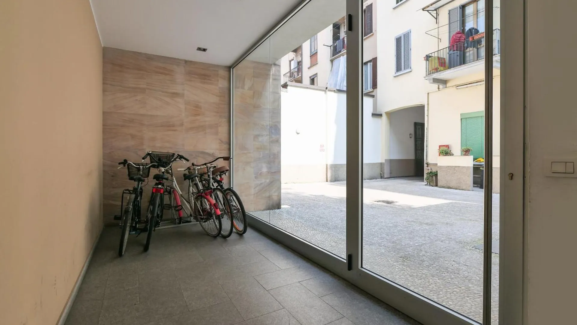 Garden&Terrace Apartment Fondazione Prada Milan 0*,