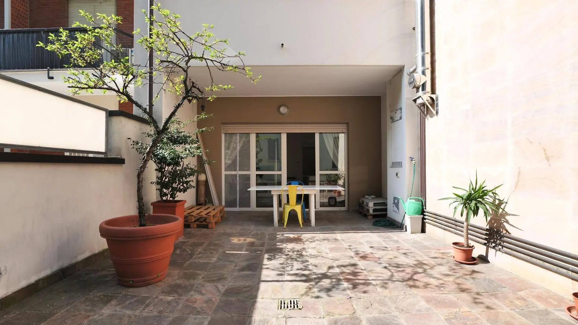 Garden&Terrace Apartment Fondazione Prada Milan 0*,  Italy